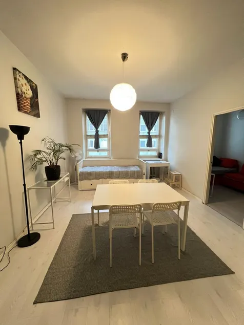 ALCOVE STUDIO APARTMENT - Image 1