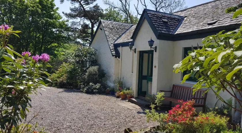 The Old Cottage - Image 1