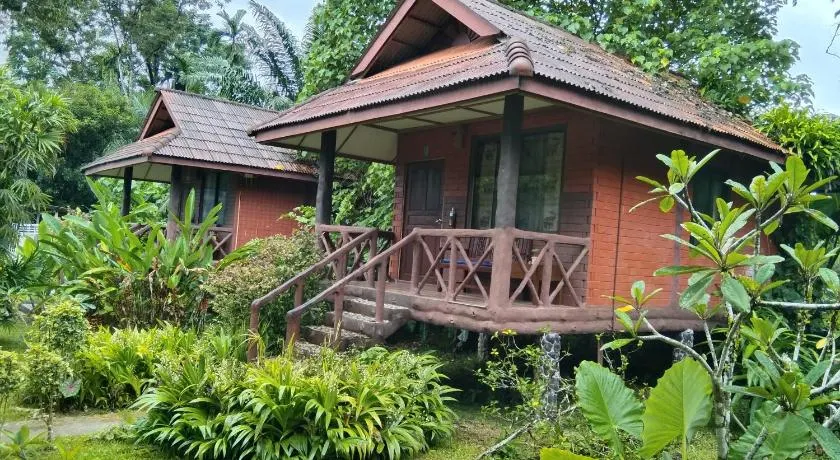 Khao Sok River & Jungle Resort - Image 1