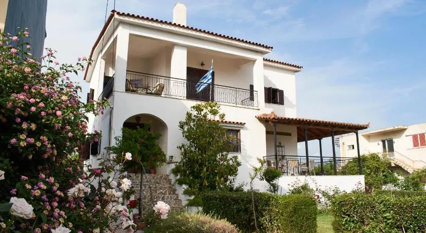 Korinthos House PLV - Image 1