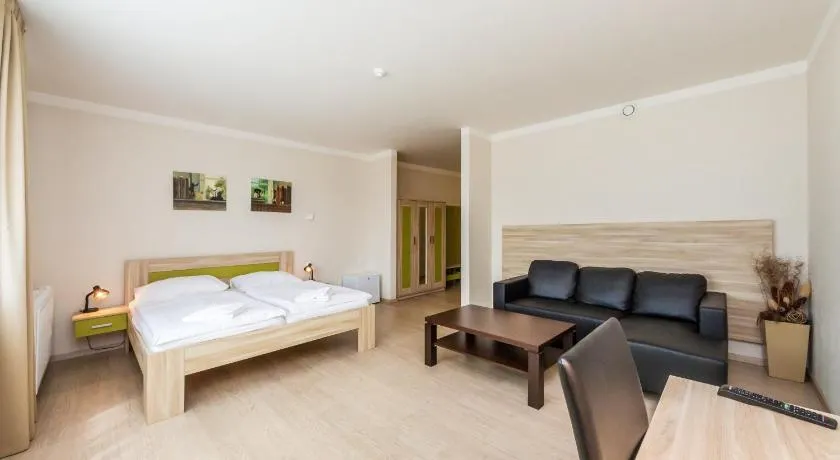 Nad Královnou Hotel & Restaurant - Image 1