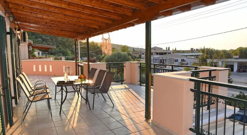 Victo-Ria Lux Apartment - Image 1