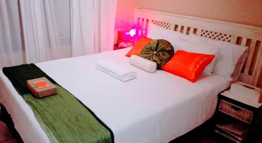 Reemaros Guest House - Image 1