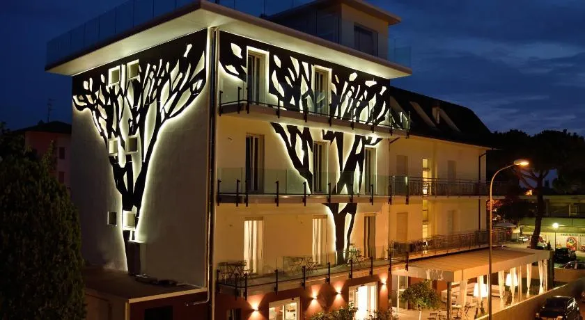 Hotel Abc - Image 1