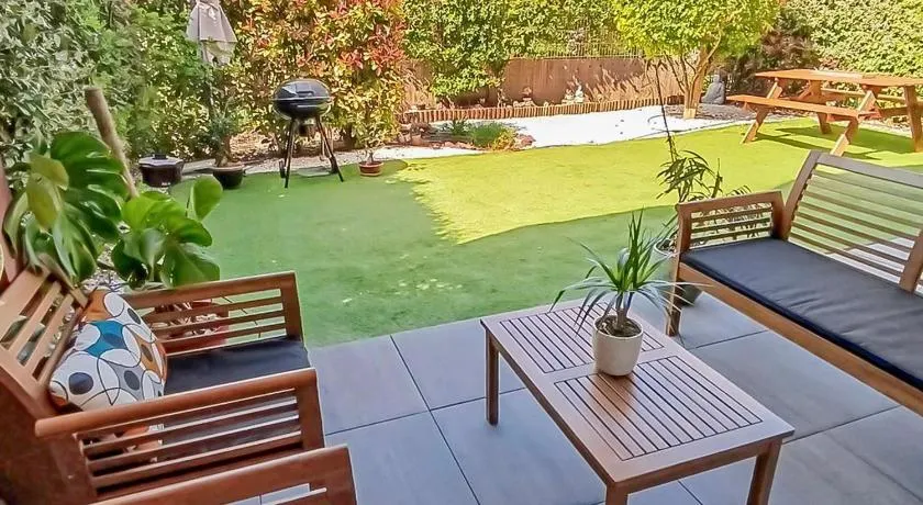 Fabron studio et Résidence de Luxe avec Piscine - Image 1