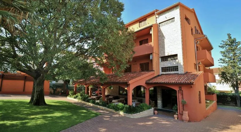 Villa Maimare - Image 1