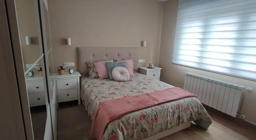 APARTAMENTO GAEL- PLAZA ESPAÑA - Image 1