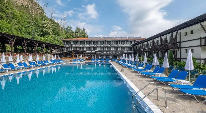 Park Hotel Asenevtsi - Image 1