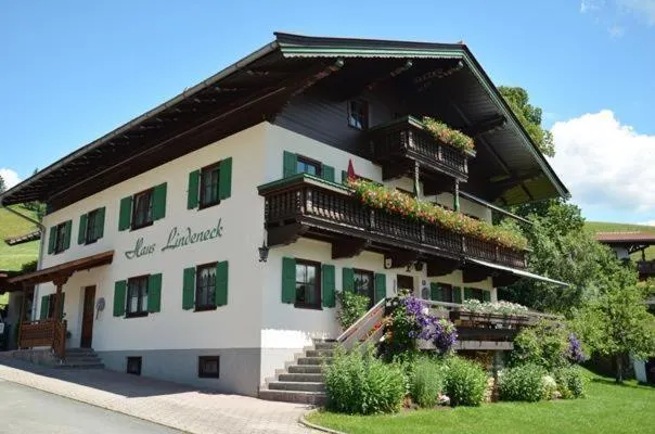 Haus Lindeneck - Erika Schwentner - Image 1