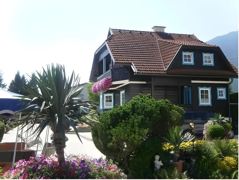 Haus Thon - Image 1