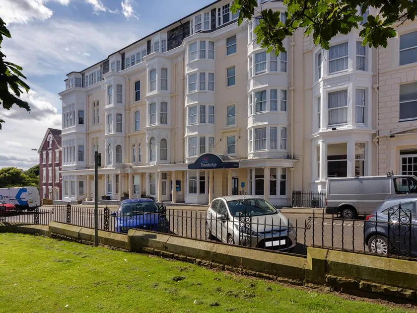 Travelodge Scarborough St Nicholas - Image 1