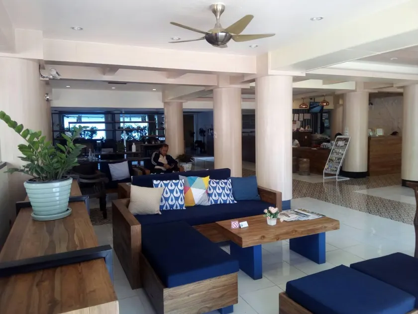 Thana Hotel & Guesthouse - Image 1