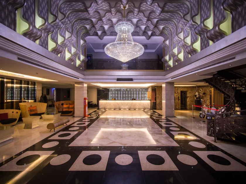 Esun Villa Hotel - Image 1