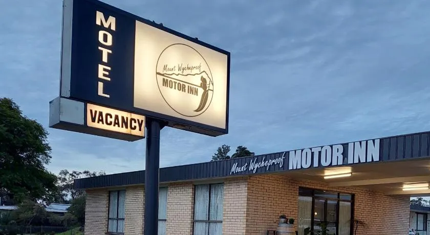 Mount Wycheproof Motor Inn - Image 1