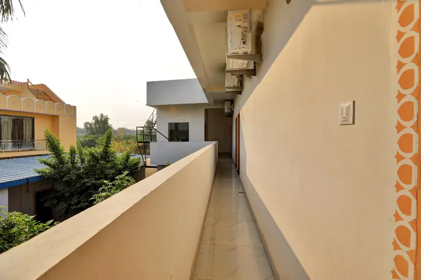 Hotel O Haveli - Image 1