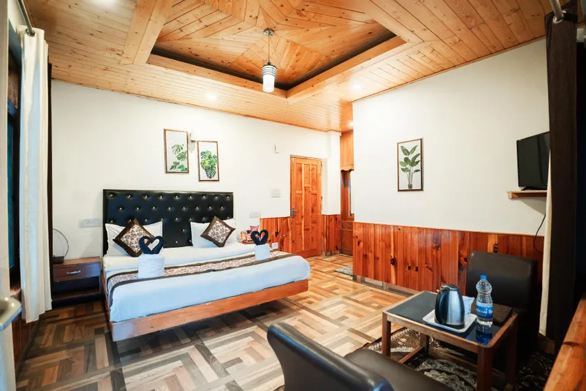 Woodgrove villa - Image 1