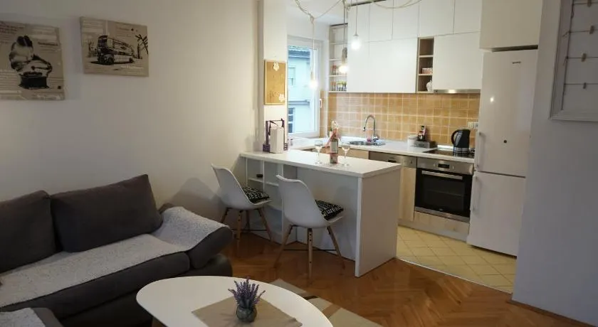Cozy Apartment - Image 1