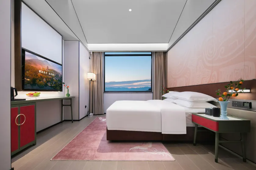 Moshang Qingshe| High-altitude Riverview·Chinese Aesthetic Tea Culture Hotel - Image 1