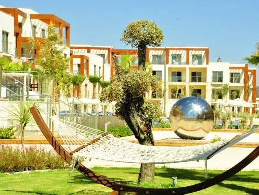 Sundance Suites Hotel - Image 1