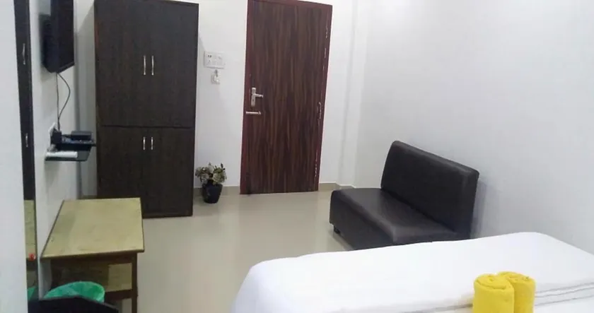 HOTEL MOON - LITE - Image 1