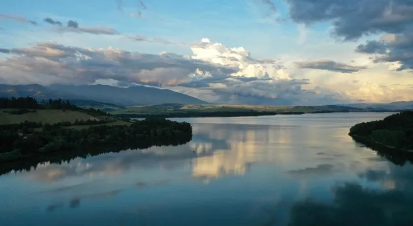 Marina Liptov pri Liptovskej Mare - Image 1