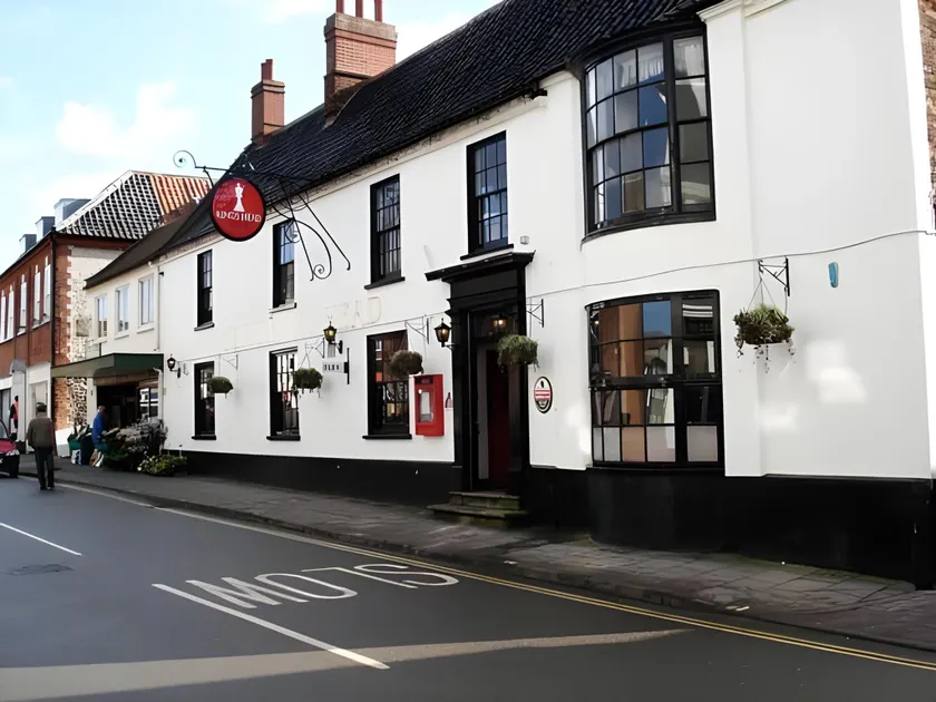 Kings Head Holt - Image 1