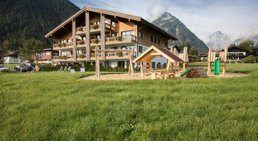 Wagner's Aparthotel - Image 1