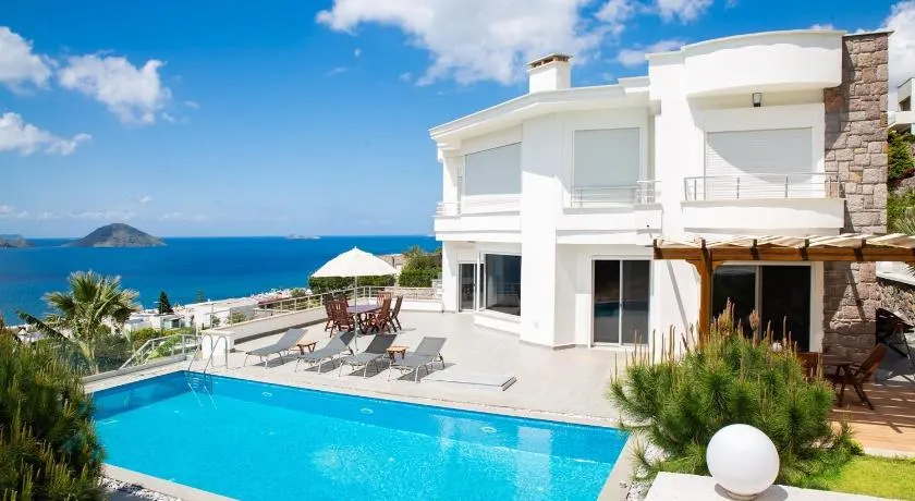 Villa Azure Heaven - Image 1