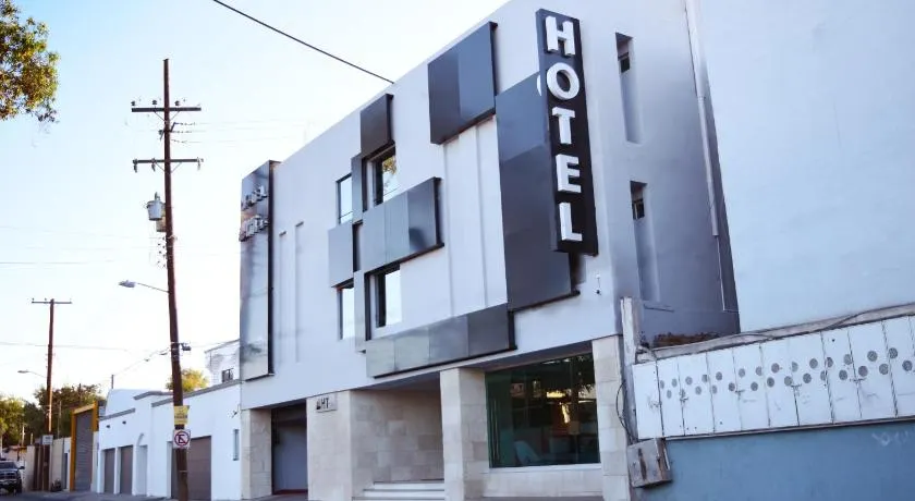 Hotel Olé - Image 1