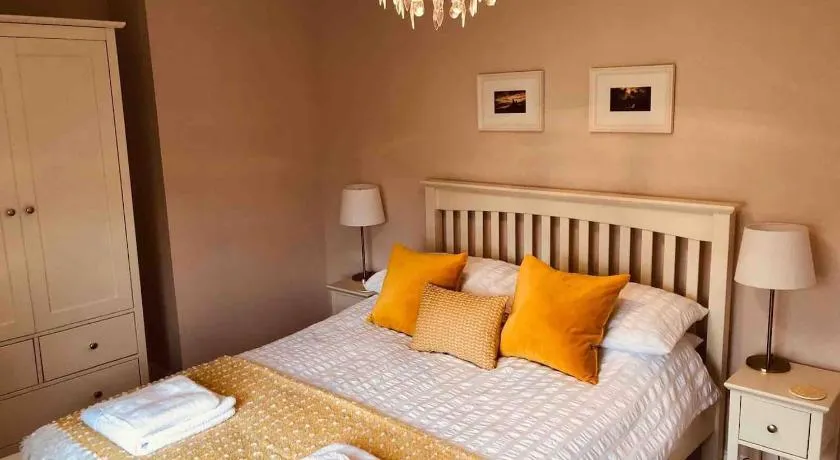 Two bedroom house in central Portree - Image 1