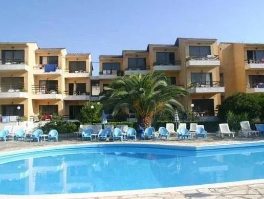 Le Mirage Hotel - Image 1