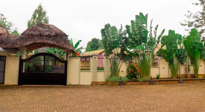 Fortis Hill Hotel - Image 1