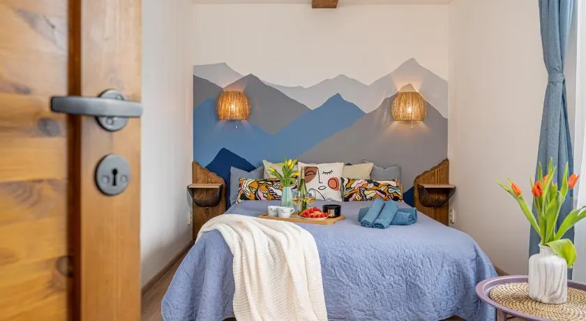 Family Garden Apartments with Free Private Parking & Playground - Image 1