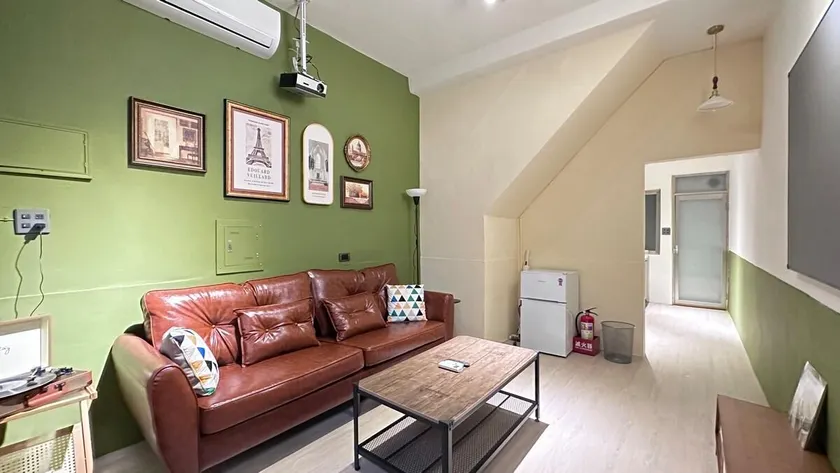 Chizozo Lin Sen Hall for 2-4 Persons - 5 Minutes Walk from Central Park Metro Station - Image 1