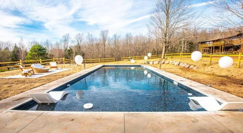 Luxury Mountain Mansion Huge Pool Sauna 7000sqft - Image 1