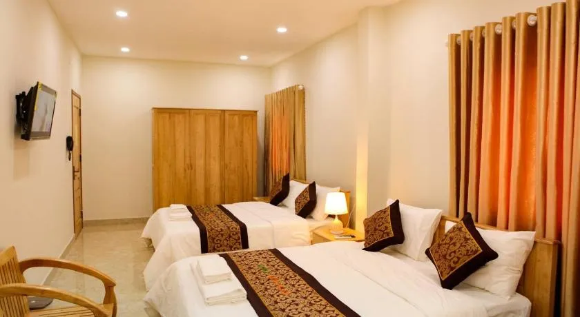 Minh Manh Hotel - Image 1