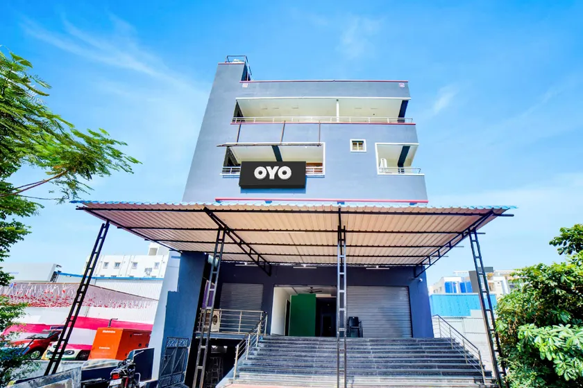 Oyo Flagship 81336 Hotel Ragas - Image 1