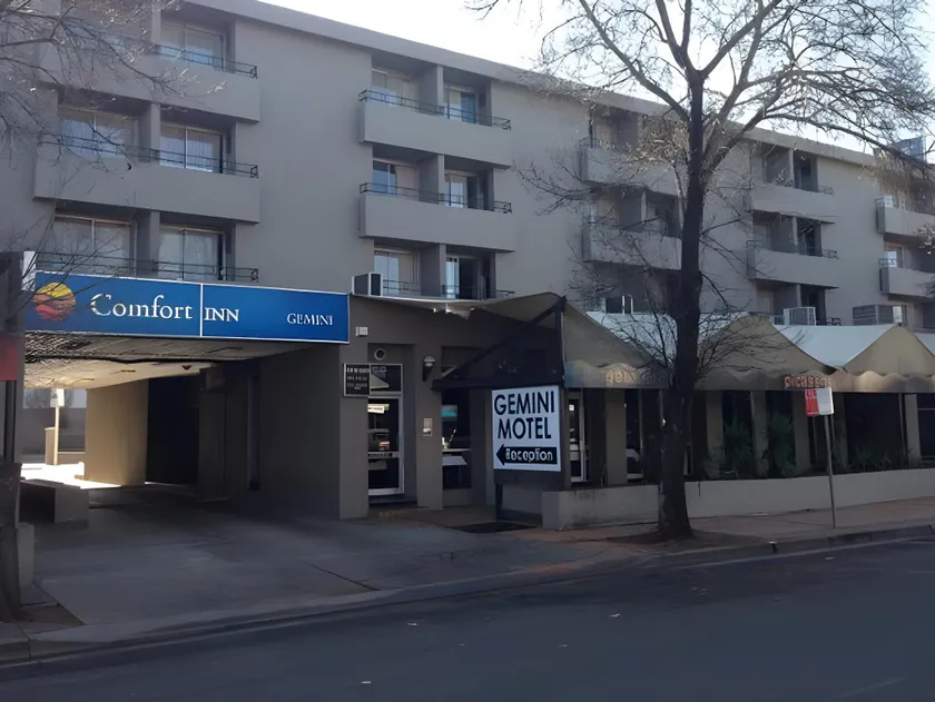 Comfort Inn Gemini - Image 1