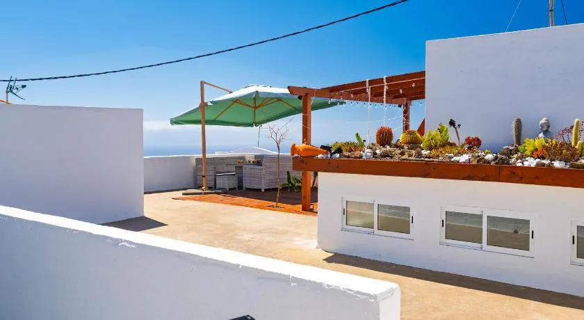 CASA DE BOMBEROS - Chio - 5 rooms, 2 kitchen, 2 terraces, film projector, fibre net - Image 1