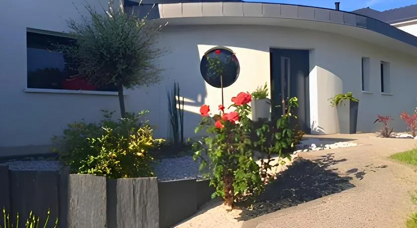 L'Instant des Hôtes - Image 1