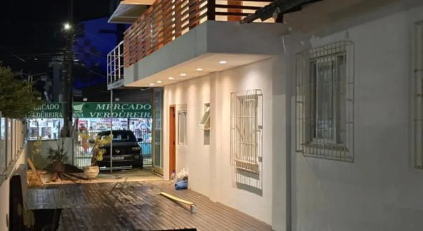 Eco Isla GuestHouse - Image 1
