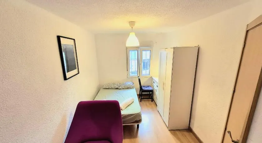 Habitación Privada en el Centro de Torrejon - Image 1