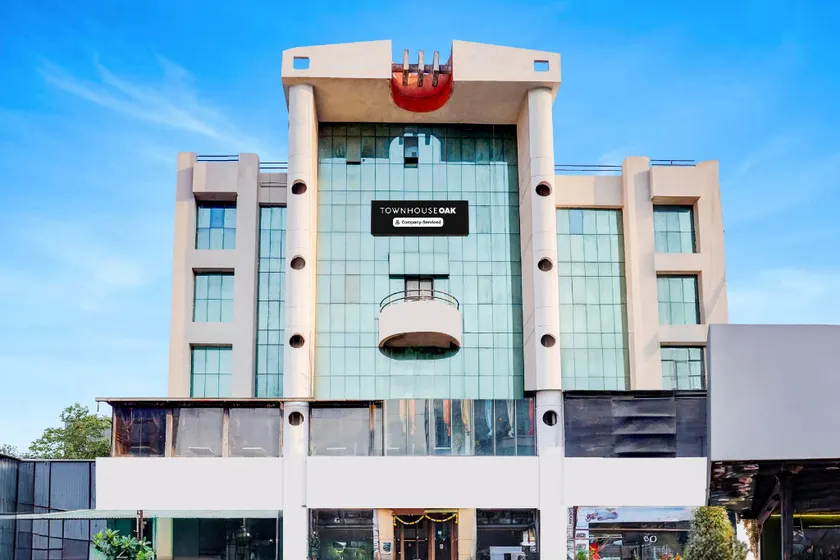 Super Townhouse Oak Viman Nagar Downtown Formerly Hotel Cilantro - Image 1