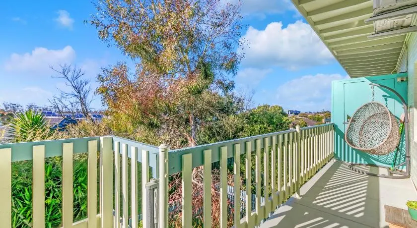 Torquay apartment - short walk to beach and shops - Image 1