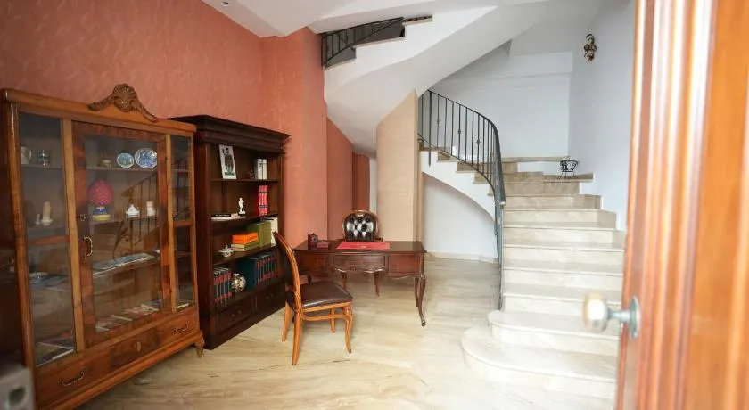 Rosemary Home - Image 1