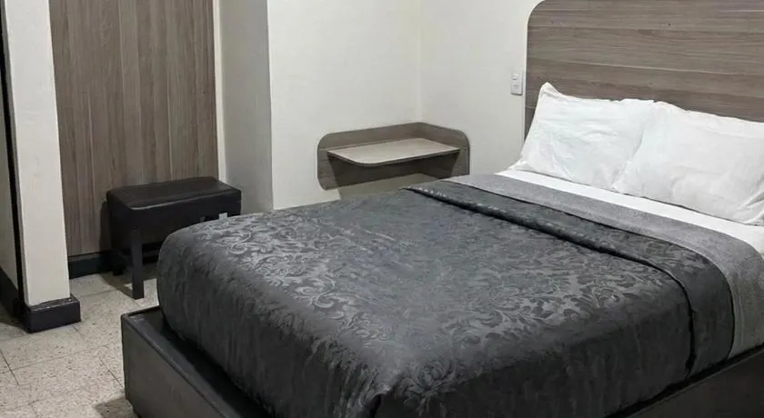 Hotel Descanso - Image 1