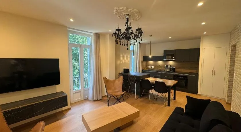 Villa Belle Fleur - Queyras - Appartements confortables avec vue montagne Alpes Française - - Image 1