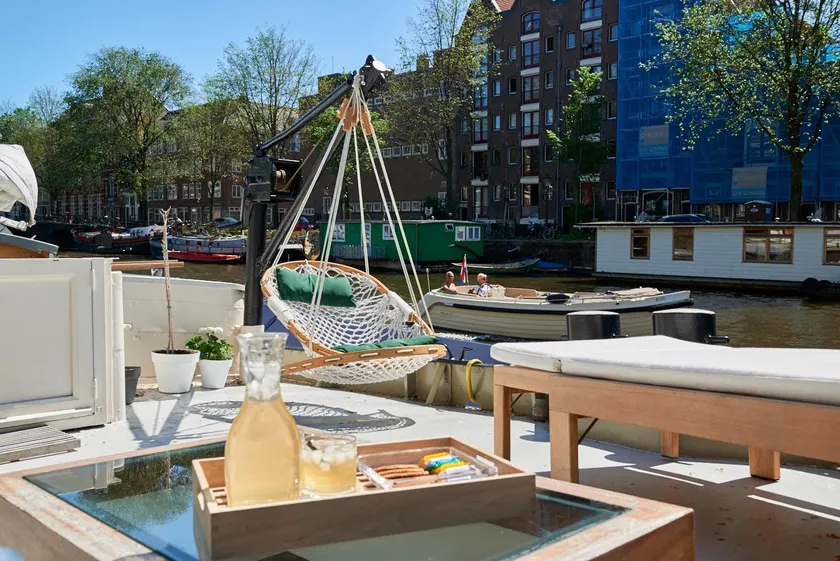 Luxurious 110m² 3br Houseboat in Amsterdam Centre! - Image 1