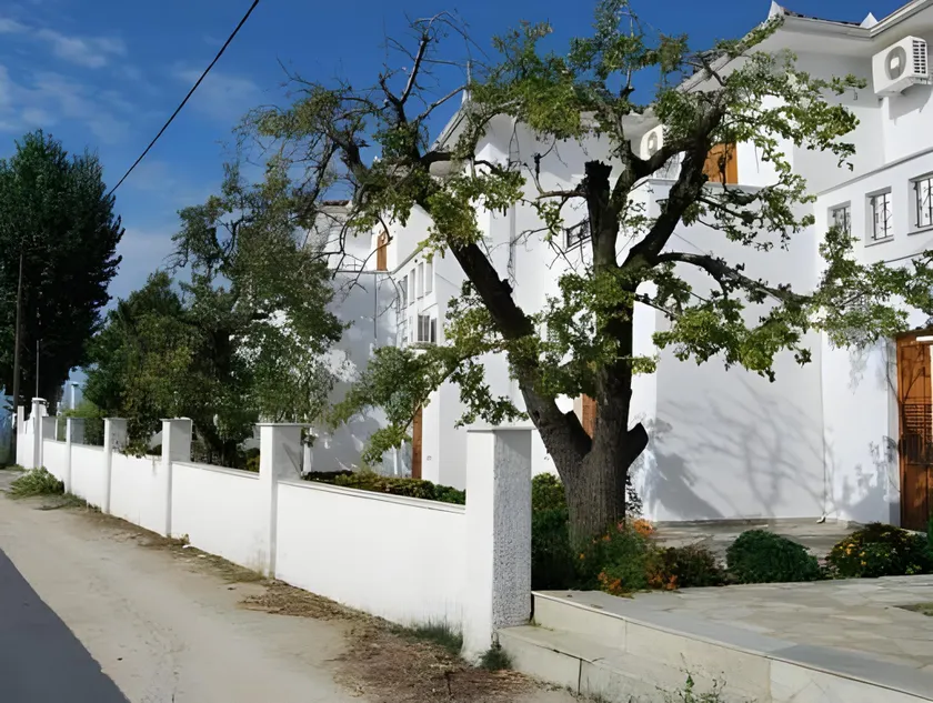 Okeanis Apartments - Image 1