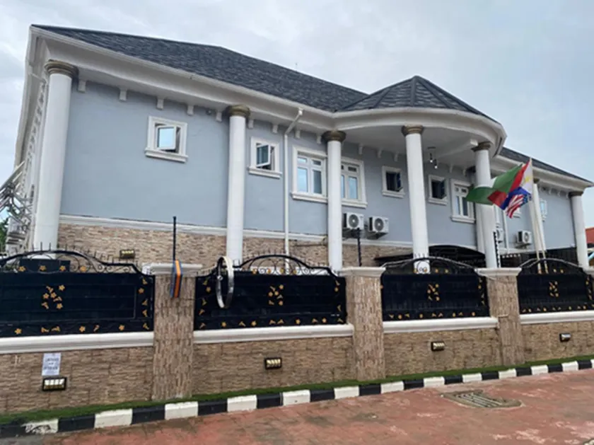 Camzy Villa Hotel - Image 1